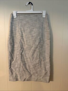 Banana Republic Light Gray Textured Pencil Skirt